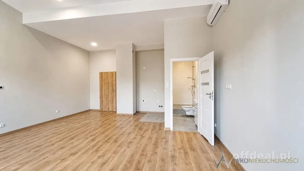 Gewerbeimmobilie zur Miete in Wrocław, Swojczyce | 38 m²