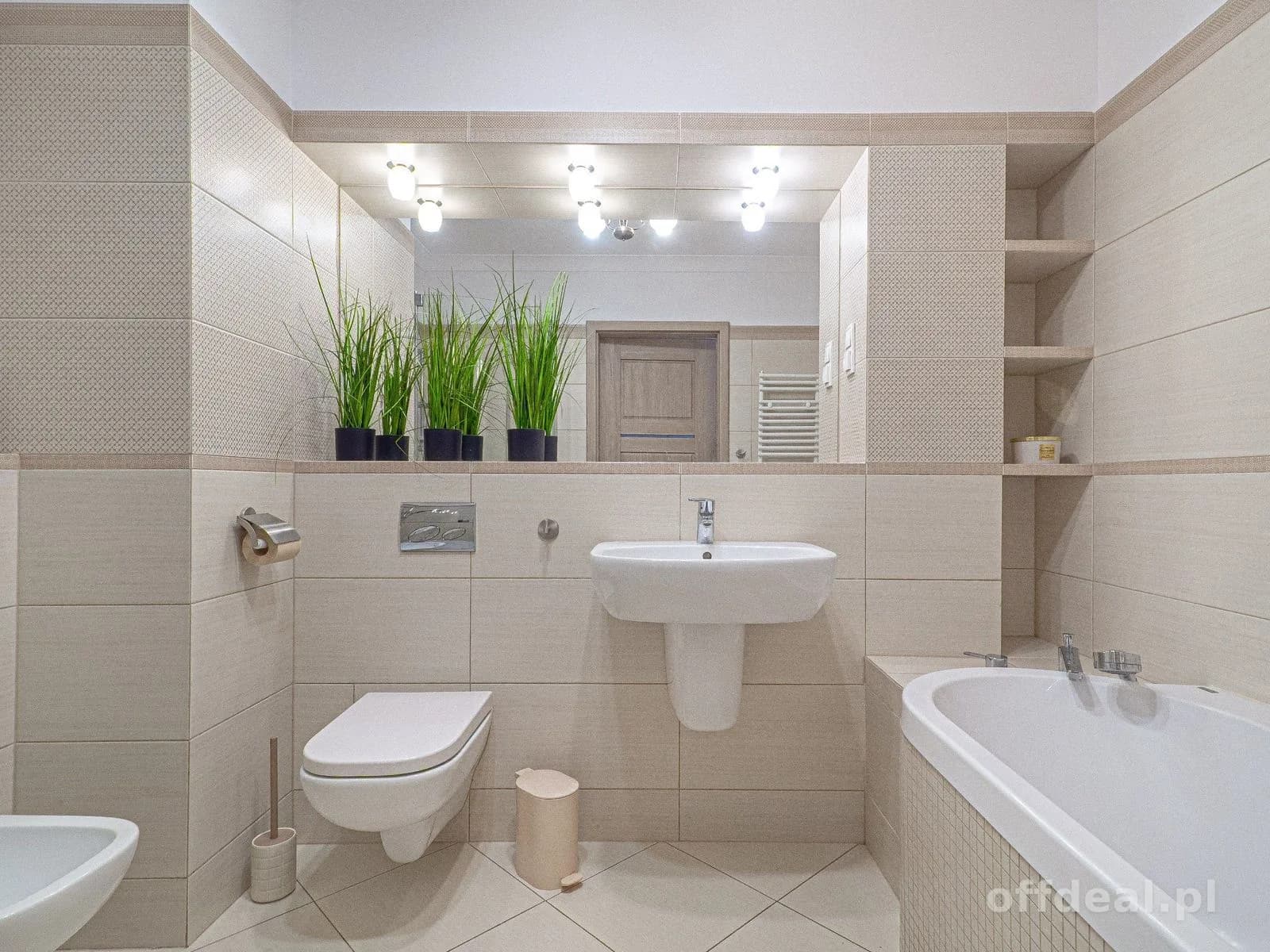 Elegancki apartament z klimatyzacją i balkonem - w pełni wyposażony