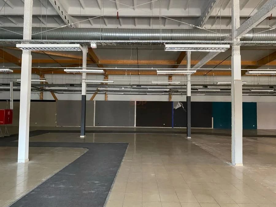 Gewerbeimmobilie zur Miete in Wrocław, Psie Pole, Karłowice | 350 m²
