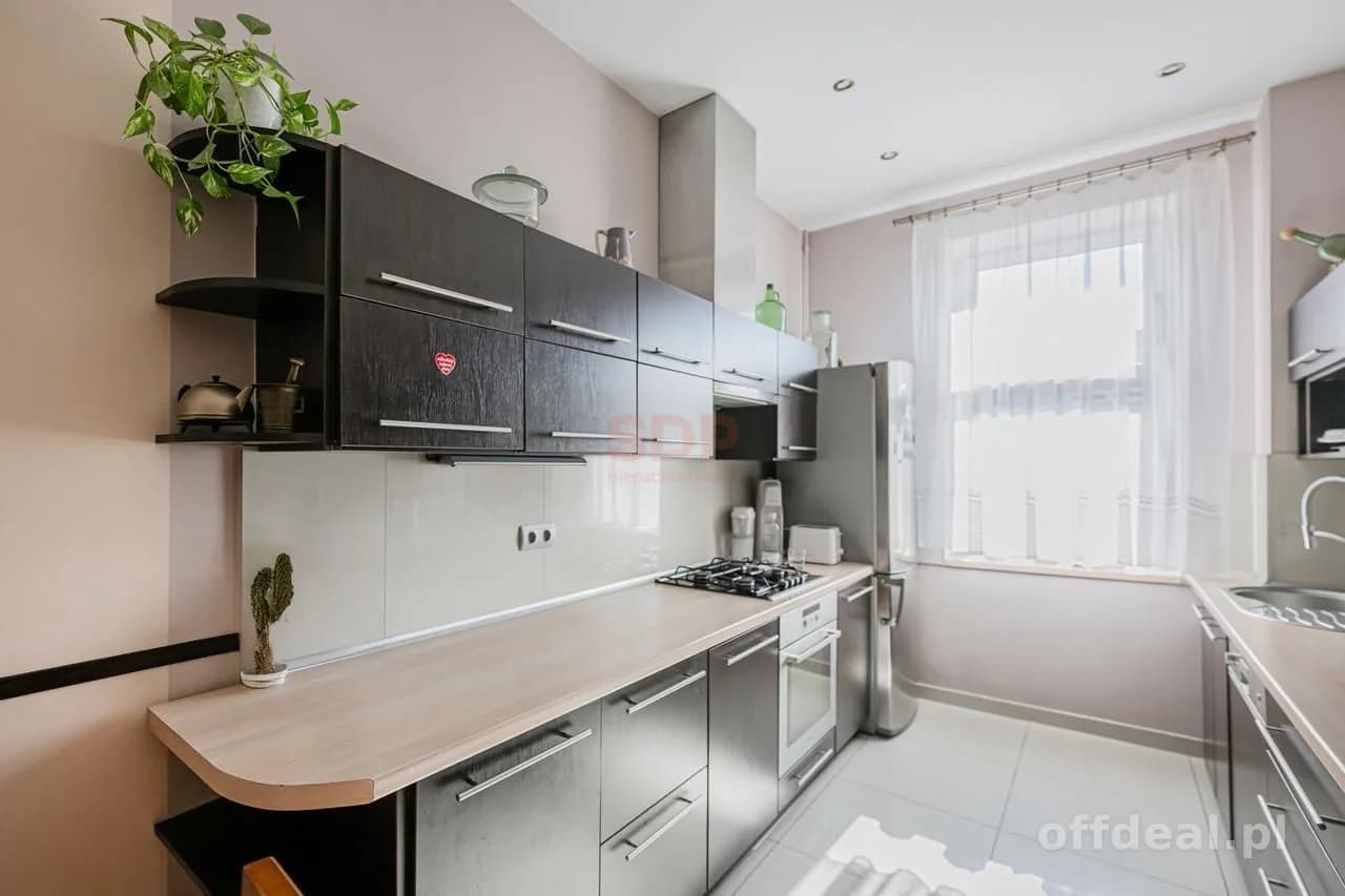 3 pokoje|balkon|klimatyzacja|Blisko centrum