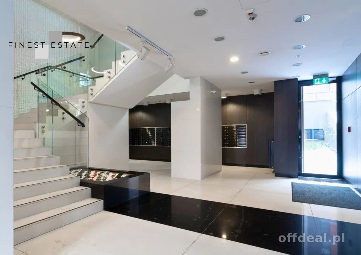 Przestronny Apartament | Metro M2 | Garderoba | 2P