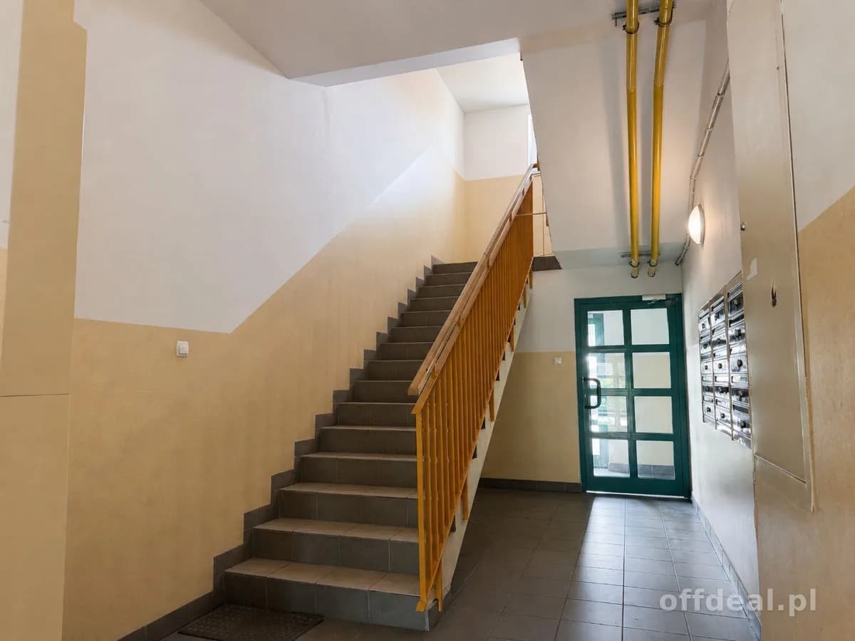 2 pokoje, osobna kuchnia i komórka lokatorska