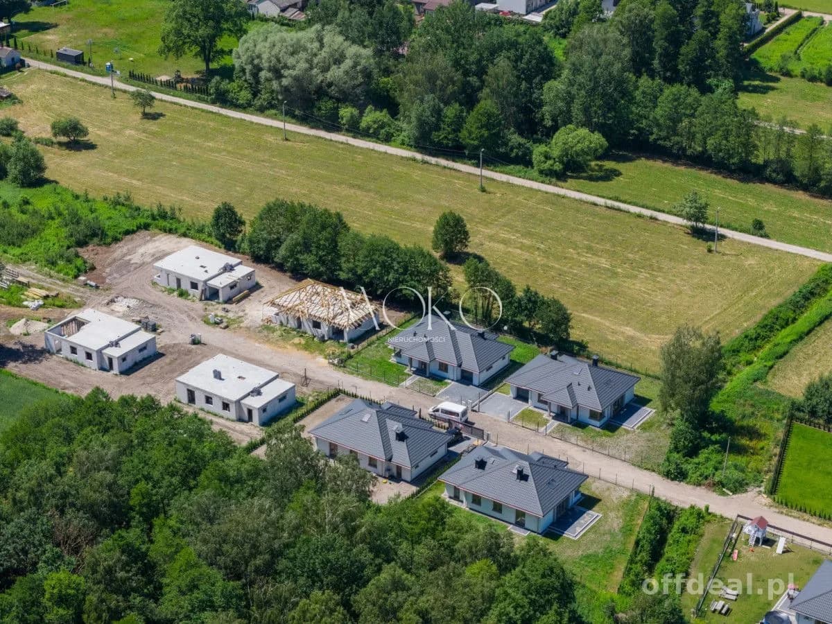 Domy jednorodzinne 123,77 m² z ogródkiem 630 m²