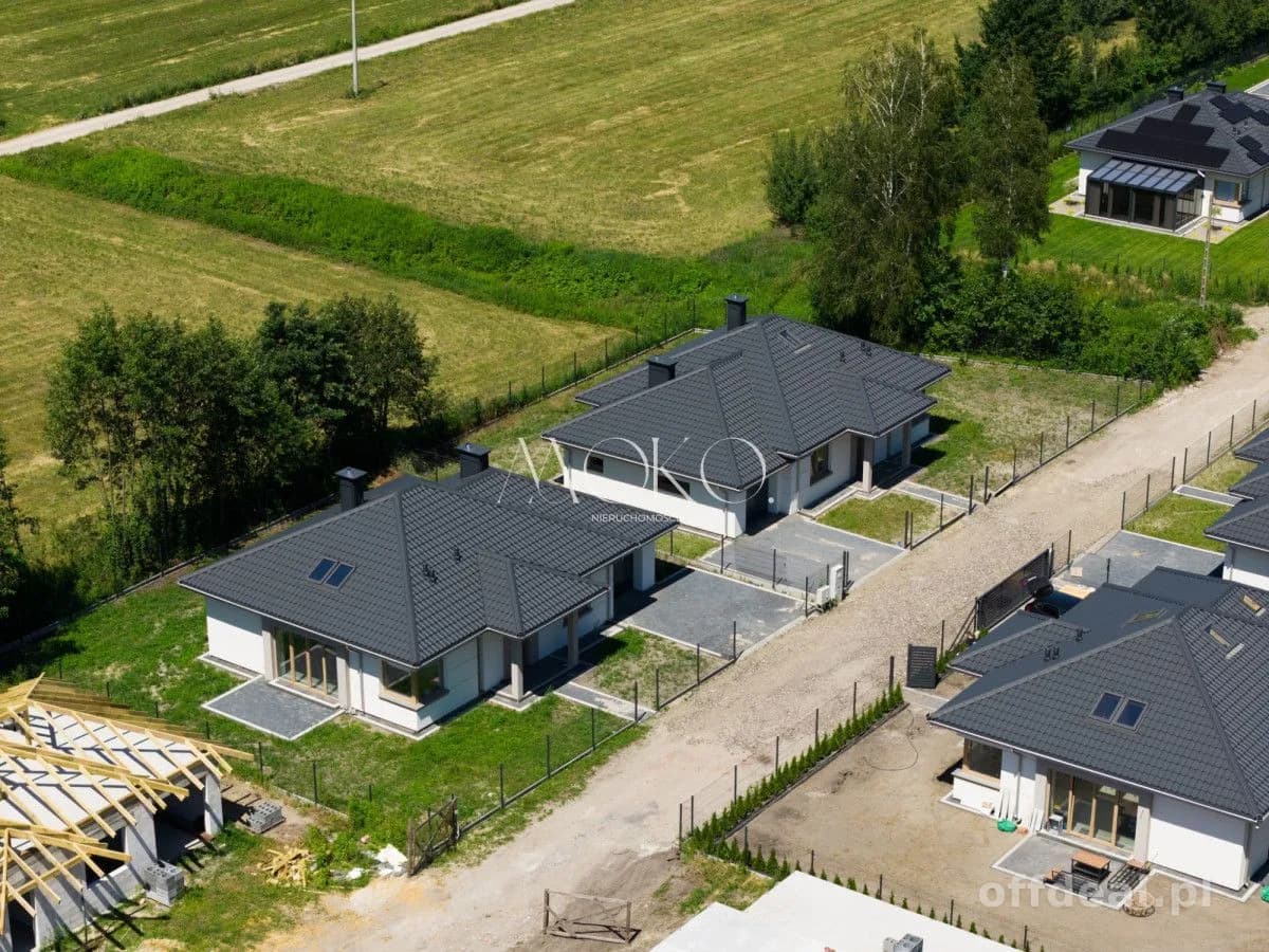 Domy jednorodzinne 123,77 m² z ogródkiem 630 m²