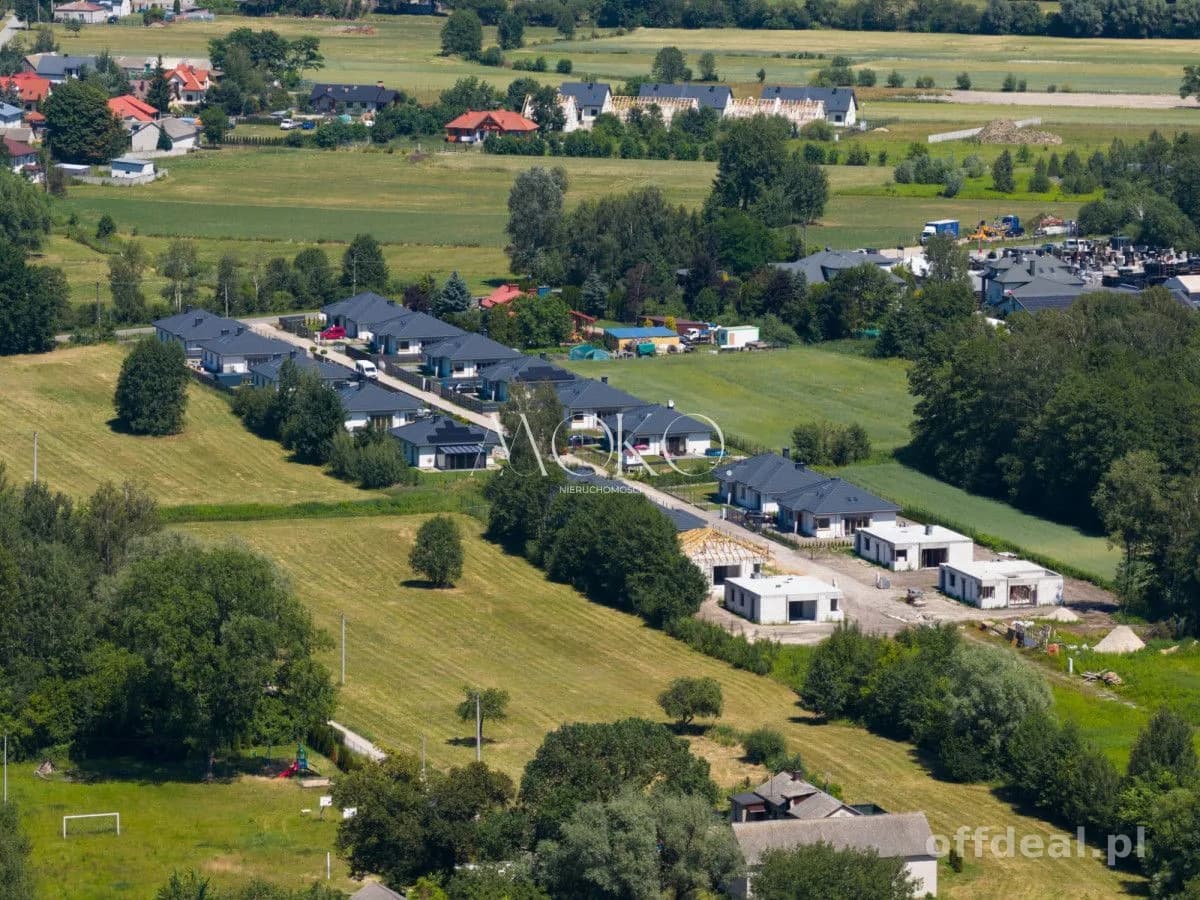 Domy jednorodzinne 123,77 m² z ogródkiem 630 m²