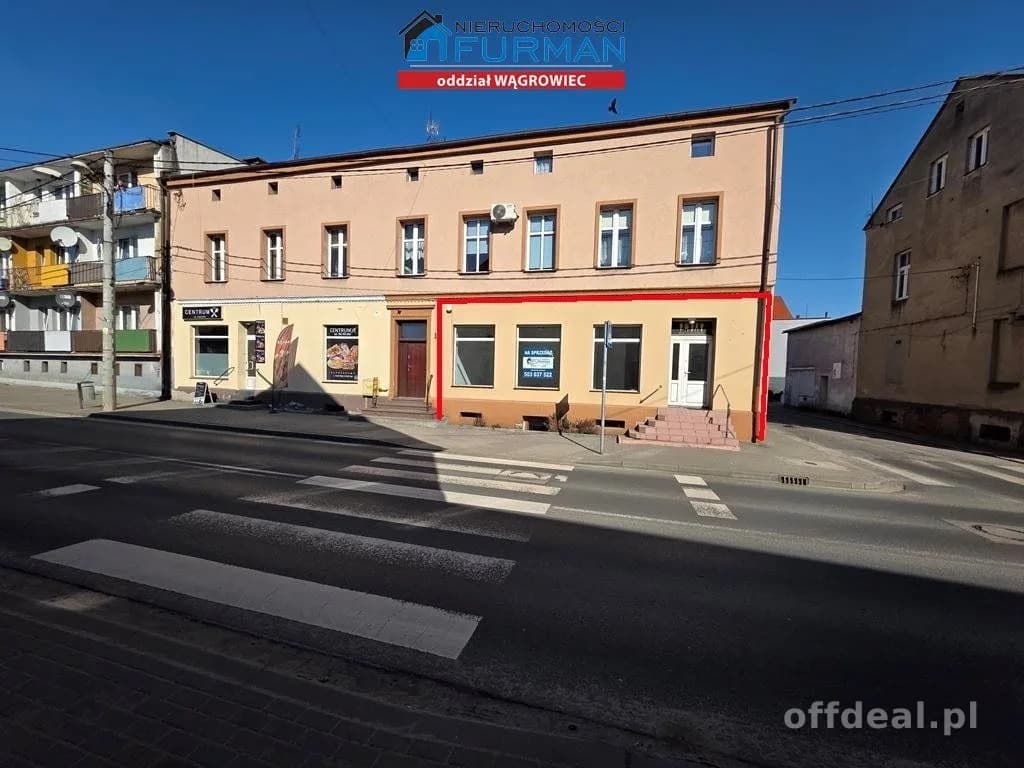 Lokal na sprzedaż, Wyrzysk