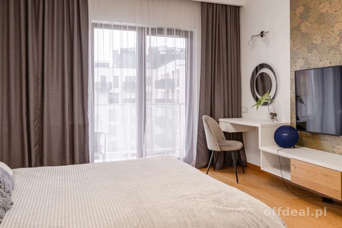 4-Zimmer Wohnung zur Miete in Wrocław, Śródmieście, Nadodrze | 107 m²