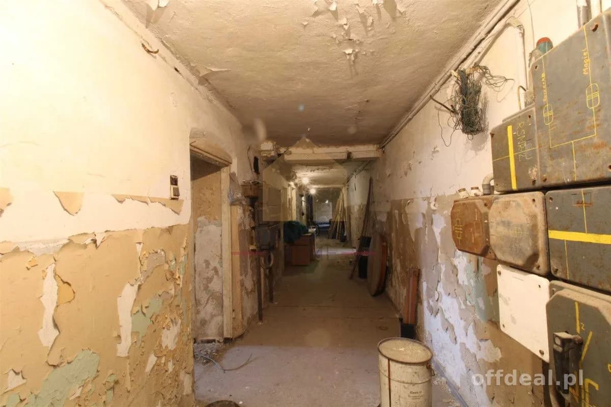bien commercial à vendre à Jawor | 1 291,11 m²