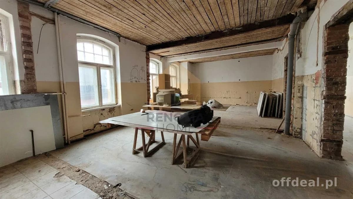 bien commercial à vendre à Jawor | 1 291,11 m²