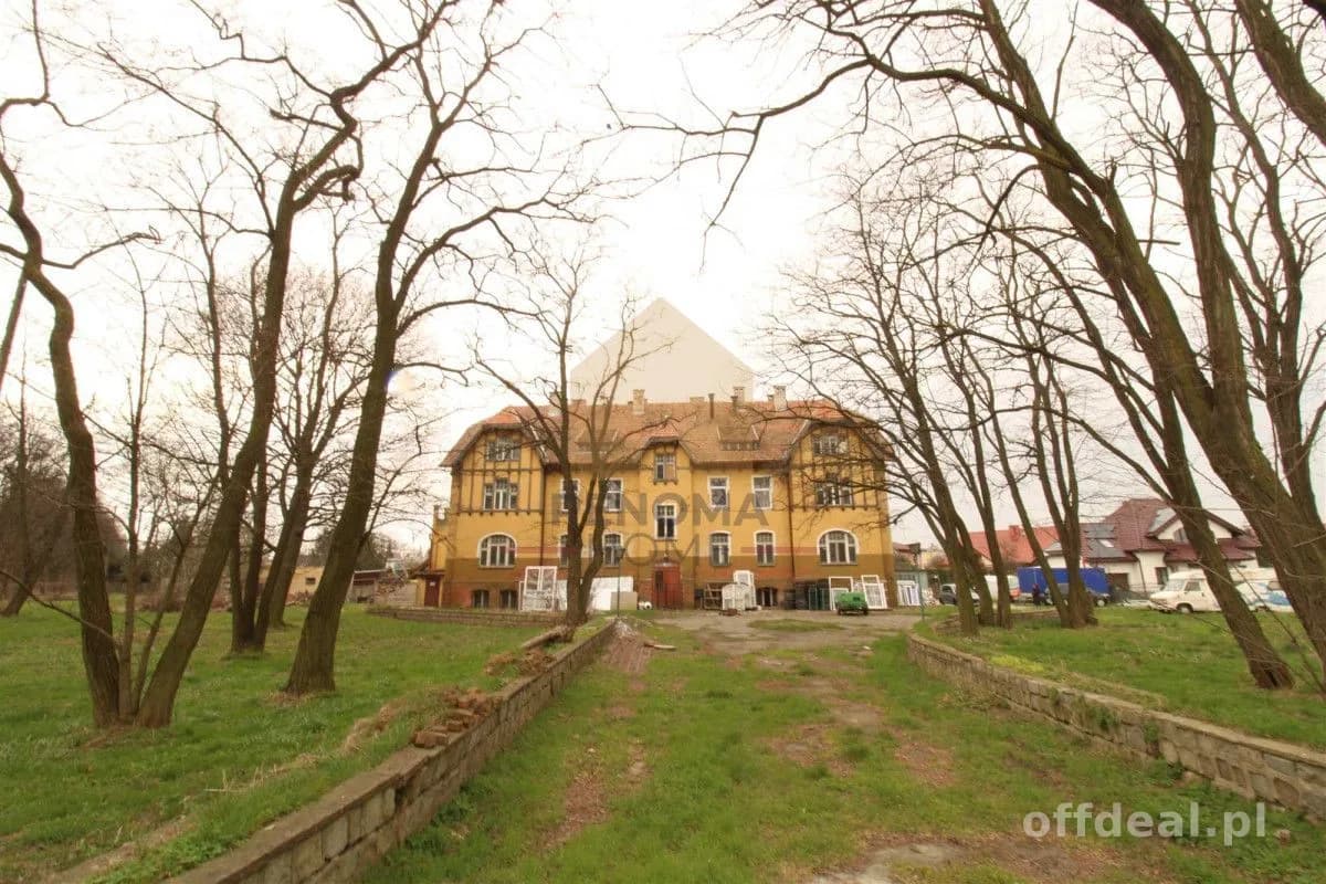 bien commercial à vendre à Jawor | 1 291,11 m²