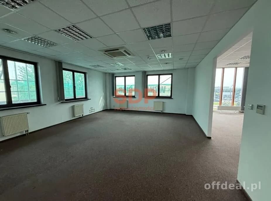Lokal biurowy 30, 95 m2 | Okęcie | Funkcjonalna przestrzeń