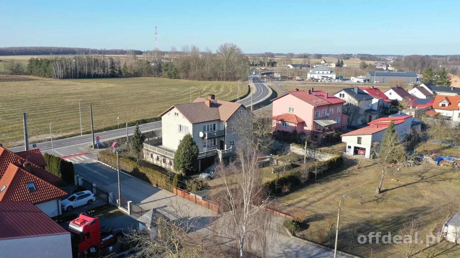 Solidny dom z zapleczem i garażem | idealny dla rodziny i pod biznes