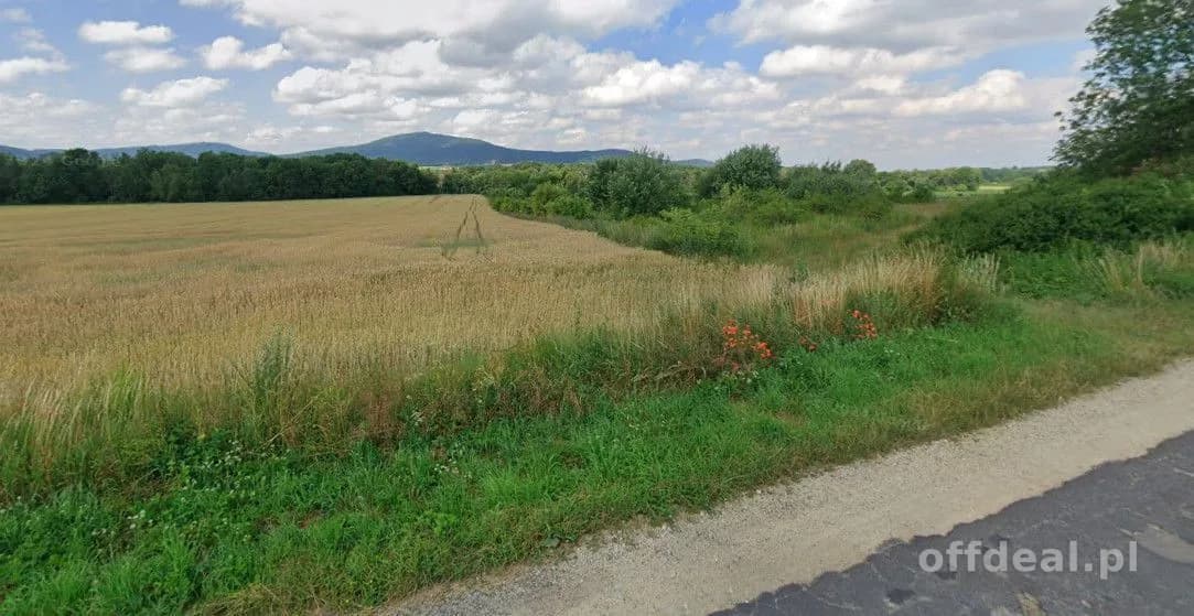 Działka 30arów - widok na Ślężę - 5 min od Sobótki