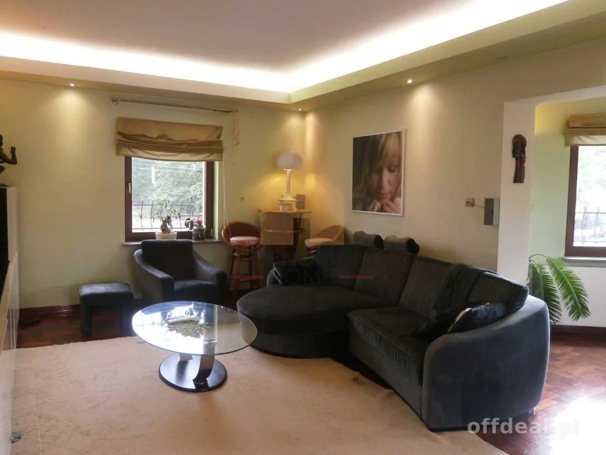 commercial property for sale in Jawor | 945.17 m²