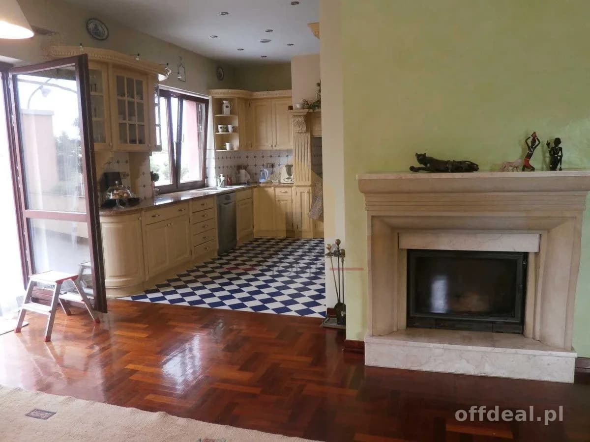commercial property for sale in Jawor | 945.17 m²