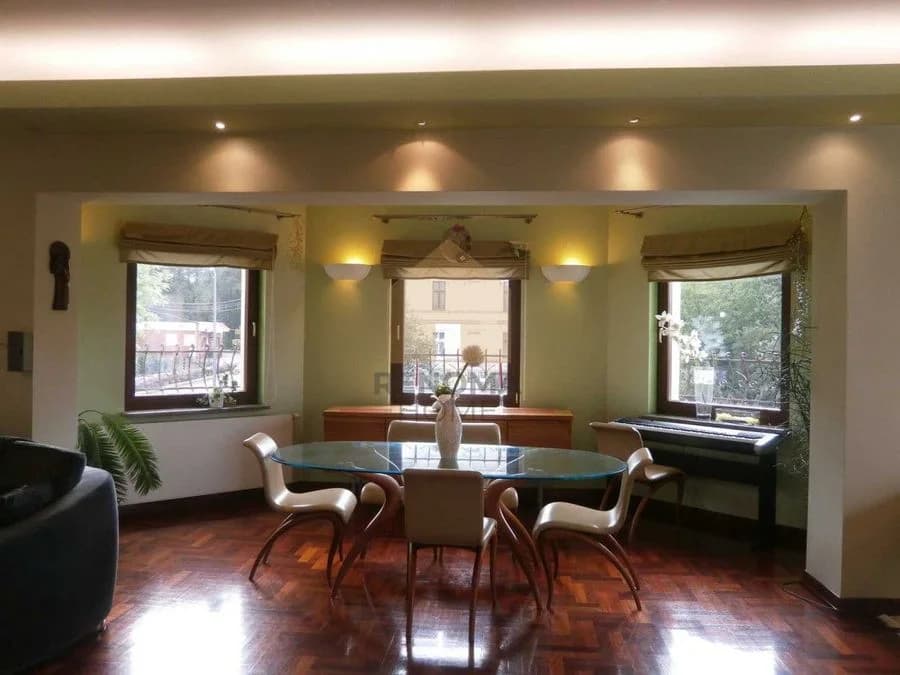 commercial property for sale in Jawor | 945.17 m²