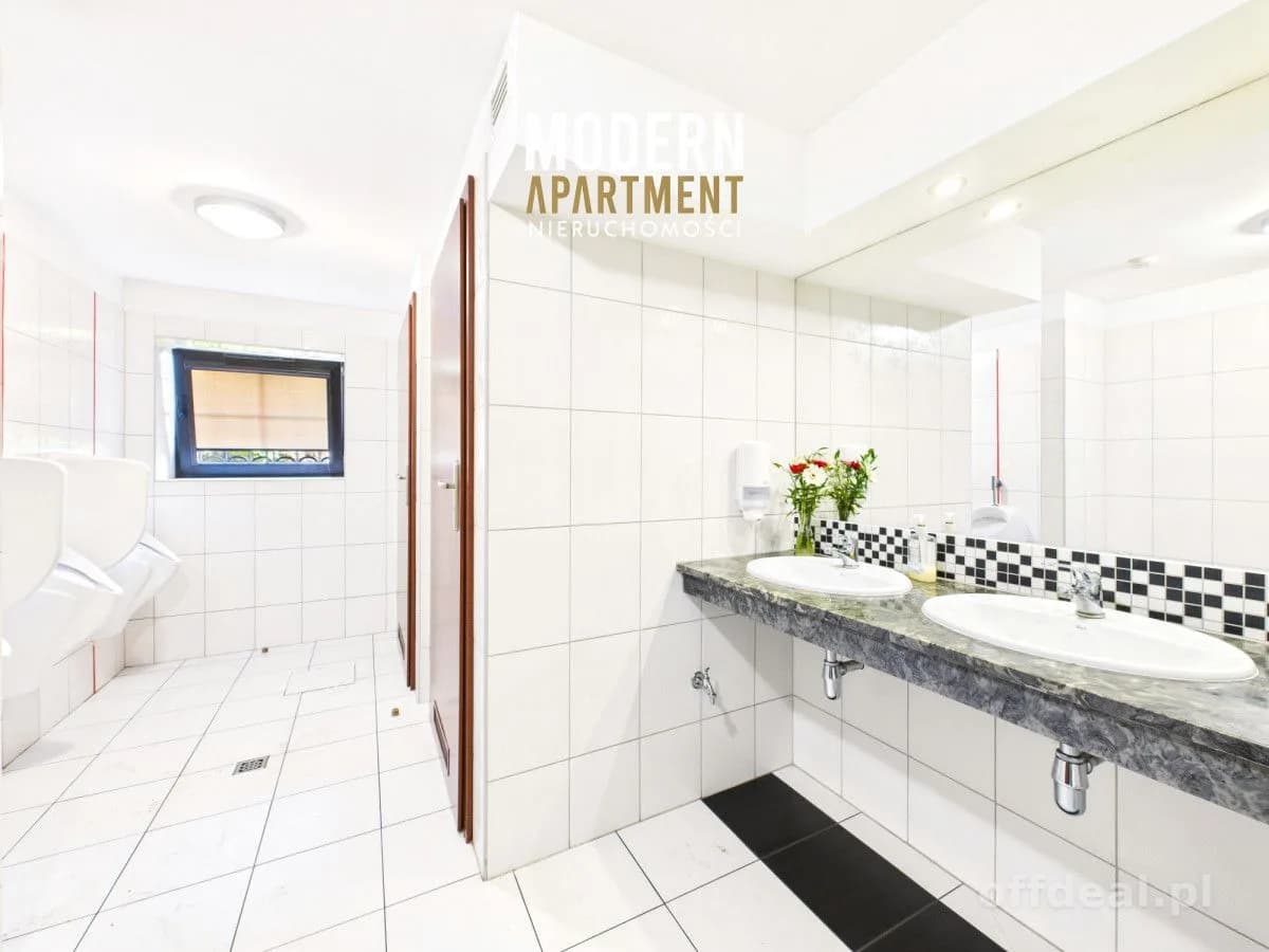 Gewerbeimmobilie zur Miete in Pszczółki | 346 m²