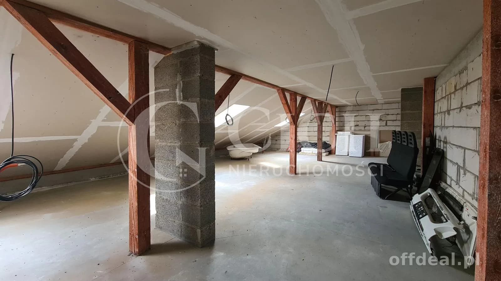 комерційна нерухомість в оренду у Radłów | 201,45 m²