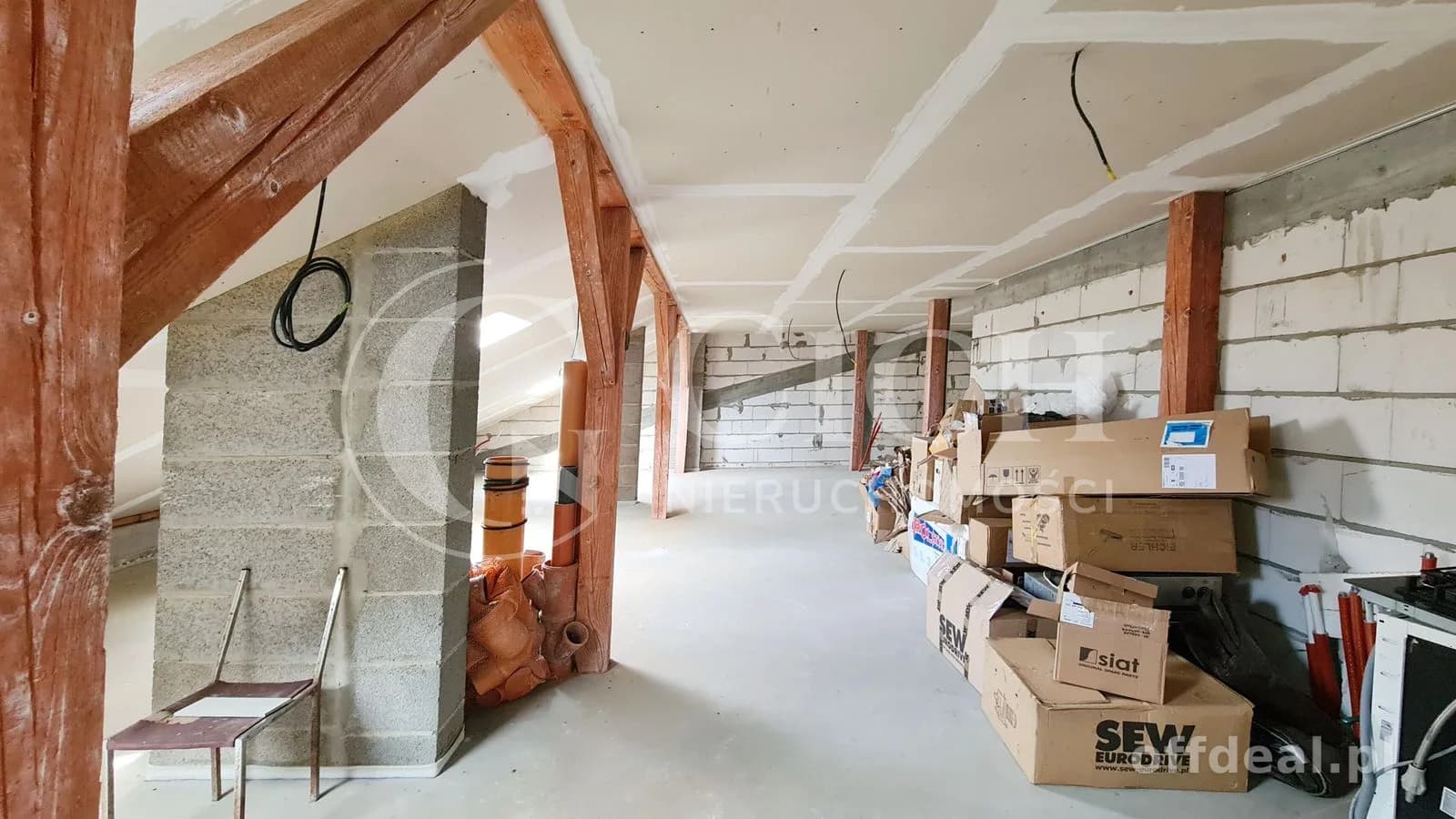 комерційна нерухомість в оренду у Radłów | 201,45 m²
