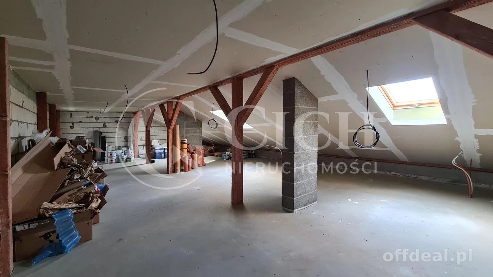 комерційна нерухомість в оренду у Radłów | 201,45 m²