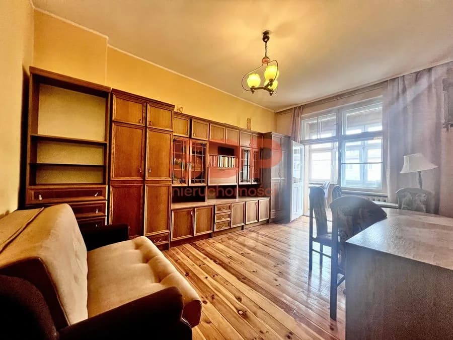 DUŻY 1-POK. / OSOBNA KUCHNIA / LOGGIA / GRABISZYN