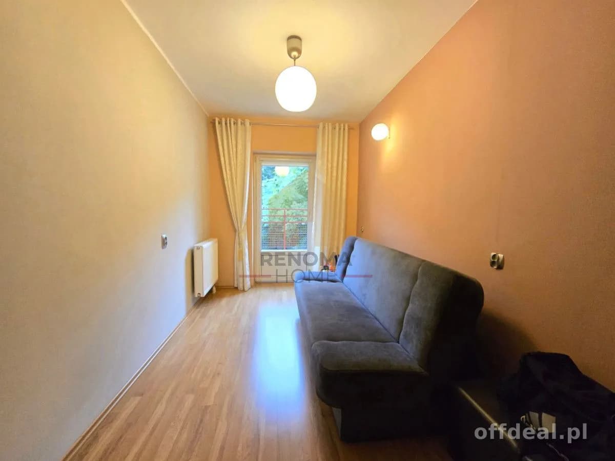 3 pokoje-osobna kuchnia-2 balkony-widok na lasek