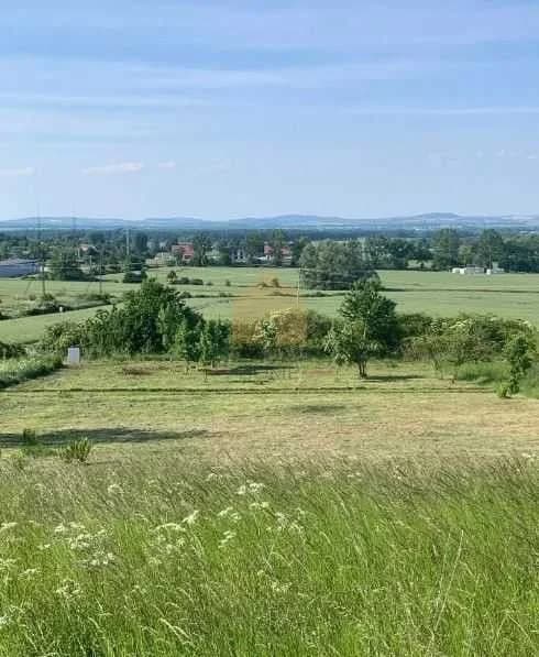 terrain à vendre à Świebodzice, Pełcznica | 2 252 m²