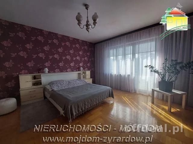 Polecamy dom w doskonałej lokalizacji :)
