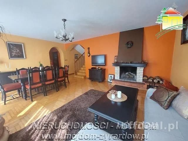 Polecamy dom w doskonałej lokalizacji :)