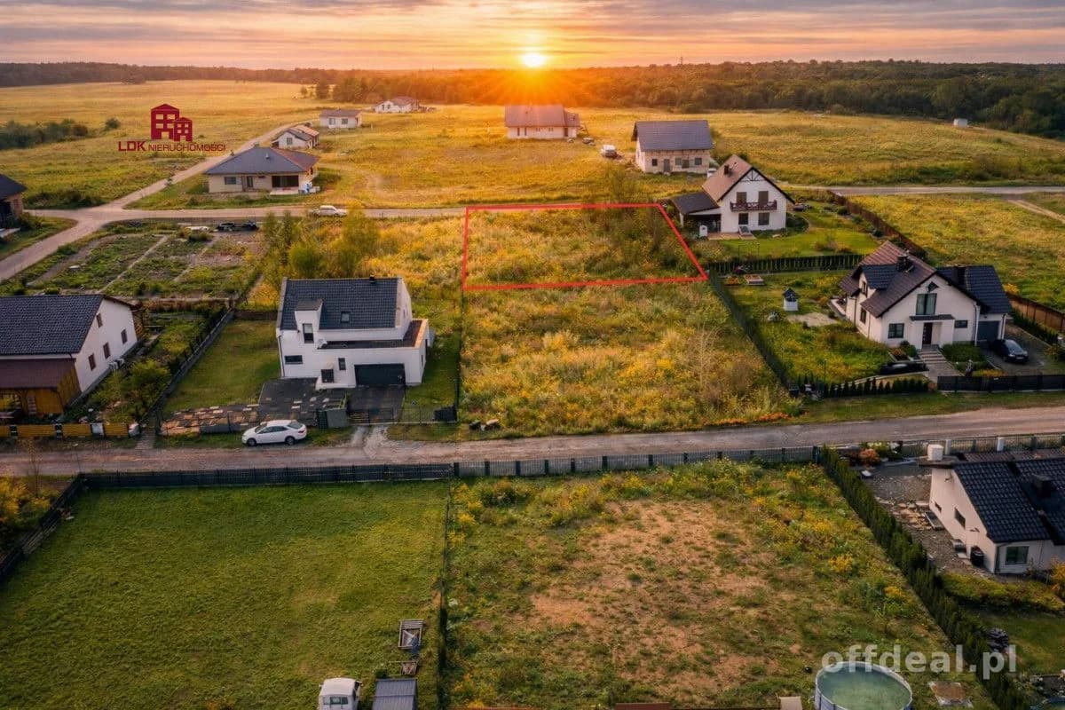 Działka wśród natury, na kameralnym osiedlu