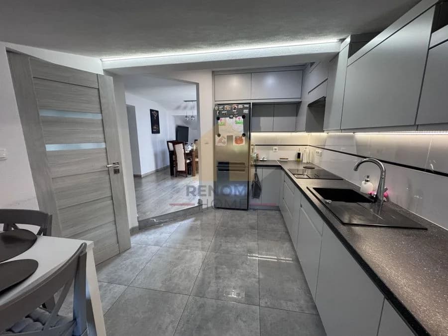 maison à vendre à Bożków | 6 pièces | 240 m²