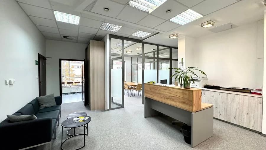 Lokal biurowo - usługowy 251 m2 niedaleko Rynku