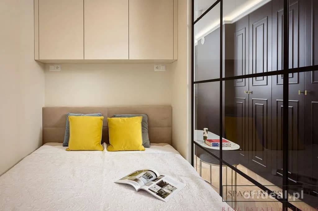 Quorum studio, widok na Odrę , balkon, AC