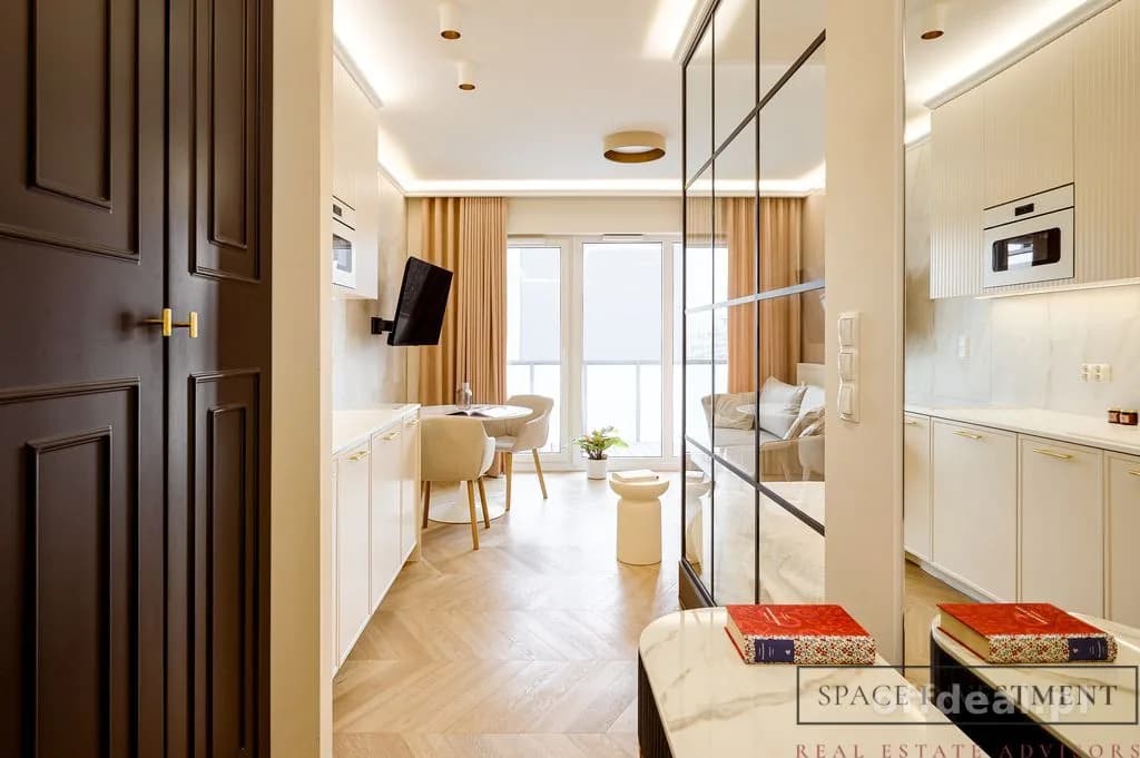 Quorum studio, widok na Odrę , balkon, AC