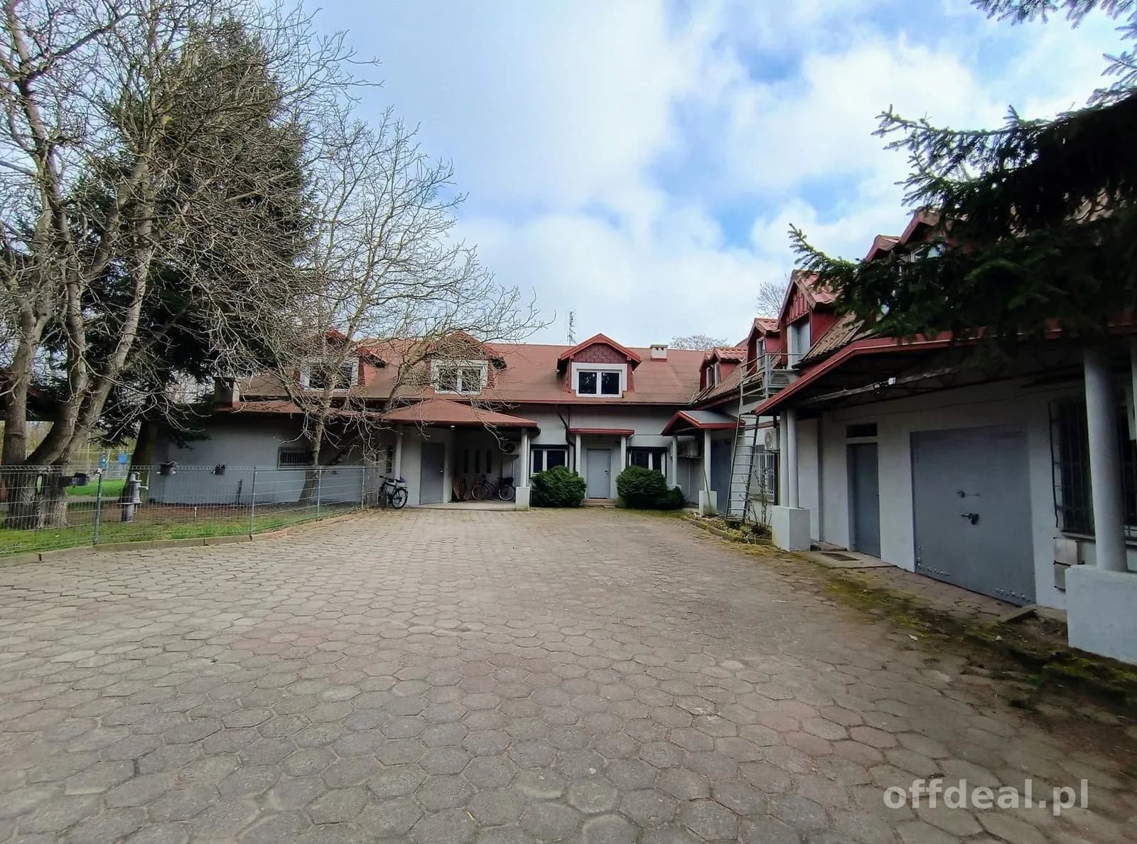 6-Zimmer Haus zum Verkauf in Budy Wolskie | 225 m²