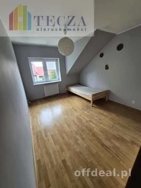 7-Zimmer Haus zur Miete in Warszawa, Wesoła, Stara Miłosna | 278 m²