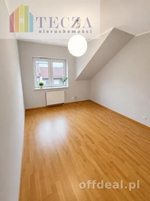7-Zimmer Haus zur Miete in Warszawa, Wesoła, Stara Miłosna | 278 m²