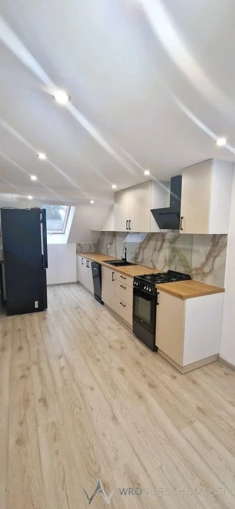 Przestronne, słoneczne mieszkanie 2-pokojowe 75 m²