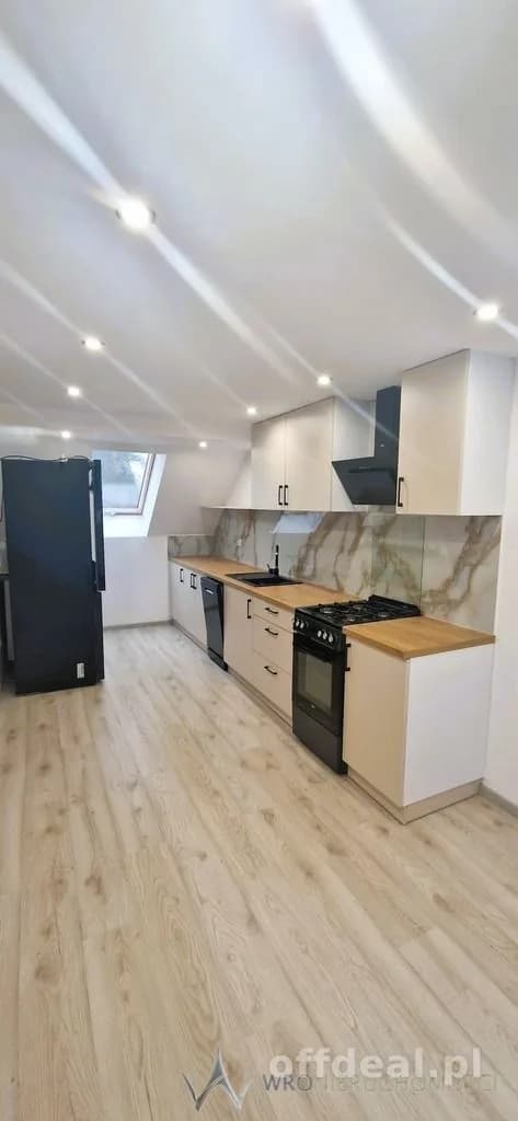 Przestronne, słoneczne mieszkanie 2-pokojowe 75 m²