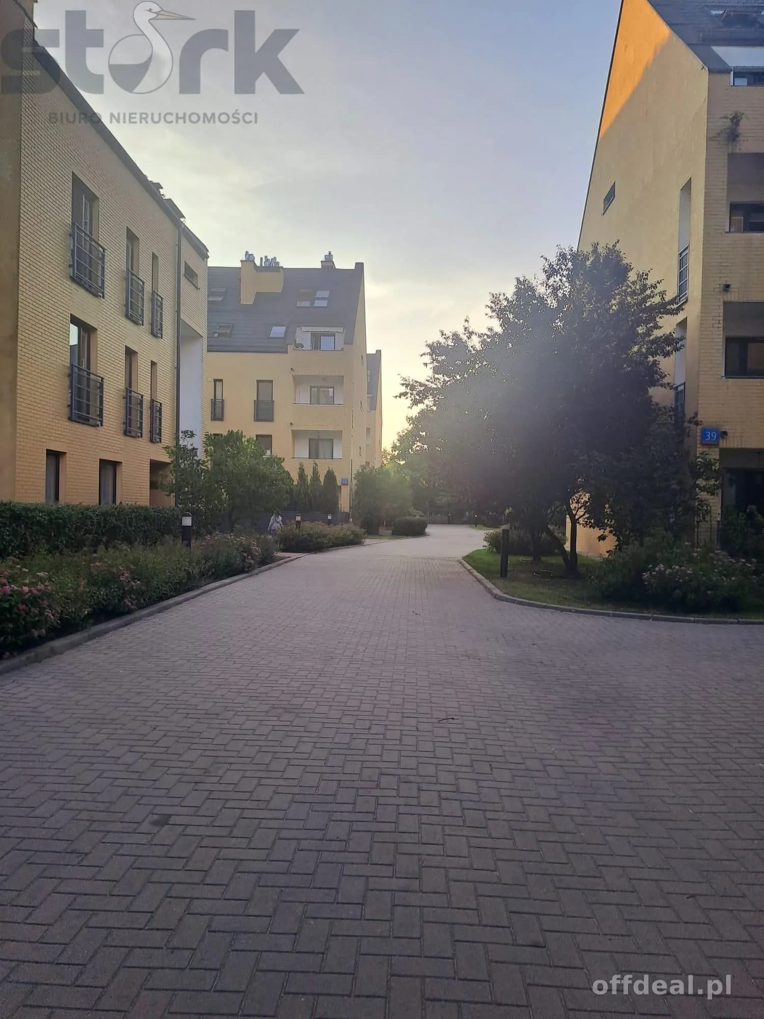 Wynajem wygodne 2 pokoje/Garaż/Marysin Wawer/Korkowa/ ze zwierzętami