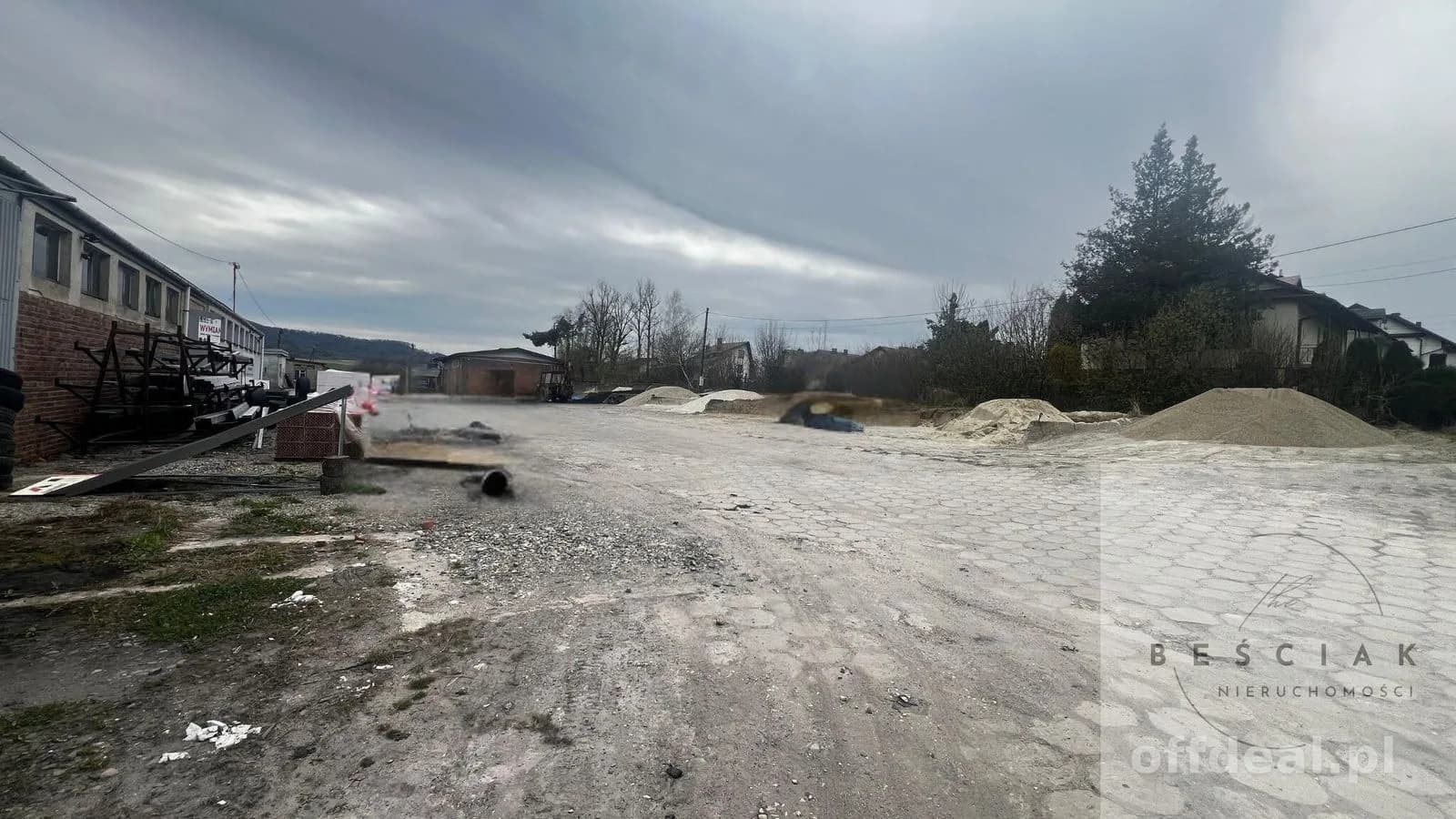 🏭 MAGAZYNY / POWIERZCHNIE PRODUKCYJNO – SKŁADOWE NA WYNAJEM📍 Ryglice, ul. Mickiewicza 1