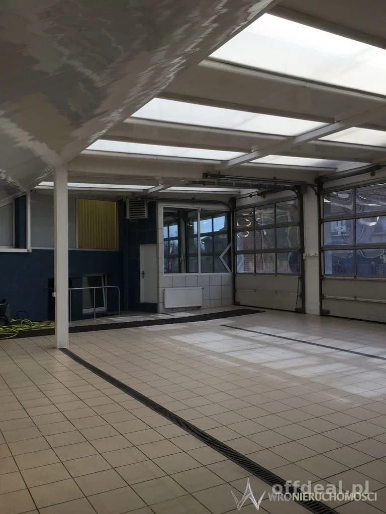 Magazyn na wynajem | 146 m |