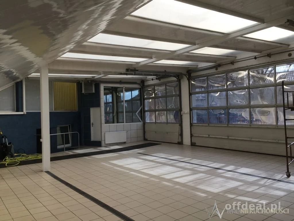 Magazyn na wynajem | 146 m |
