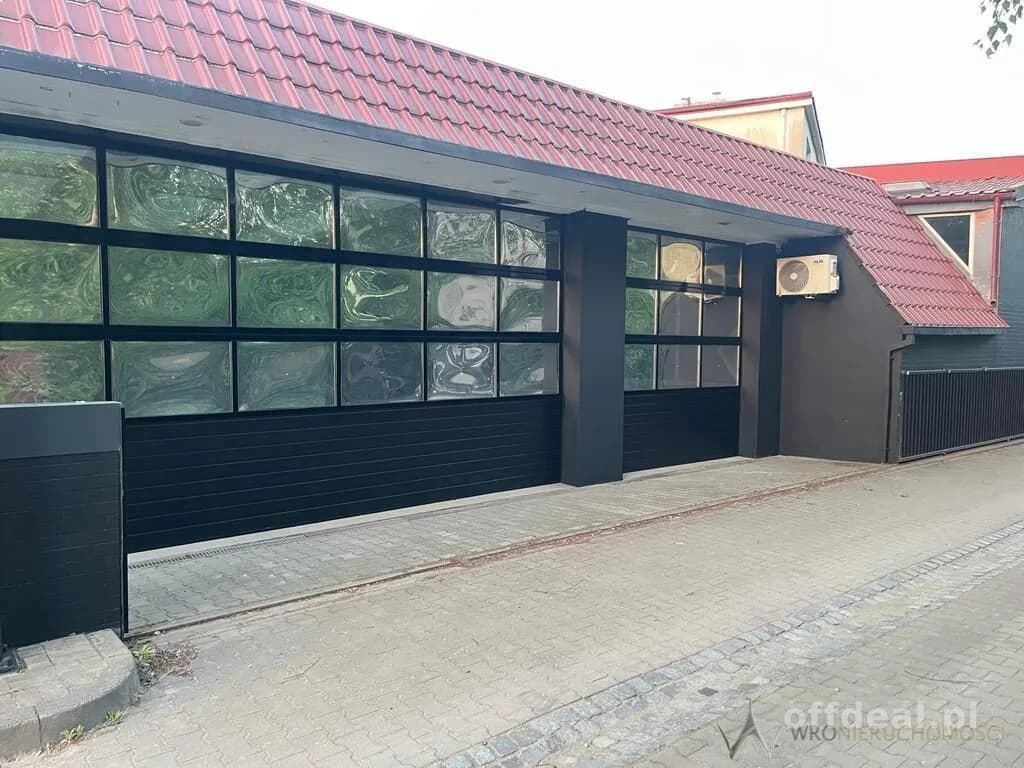Magazyn na wynajem | 146 m |