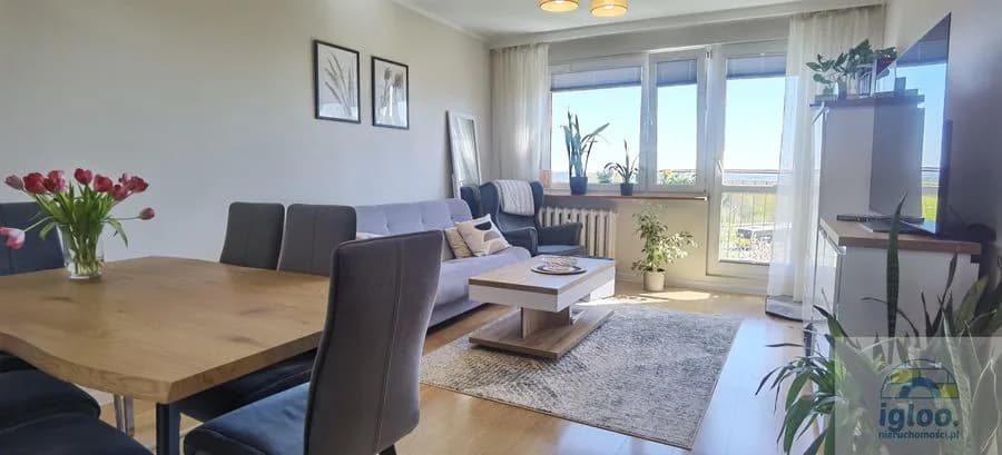 Ładne 3-pokoje -Po remoncie -Urządzone -Balkon -os.Świętokrzyskie