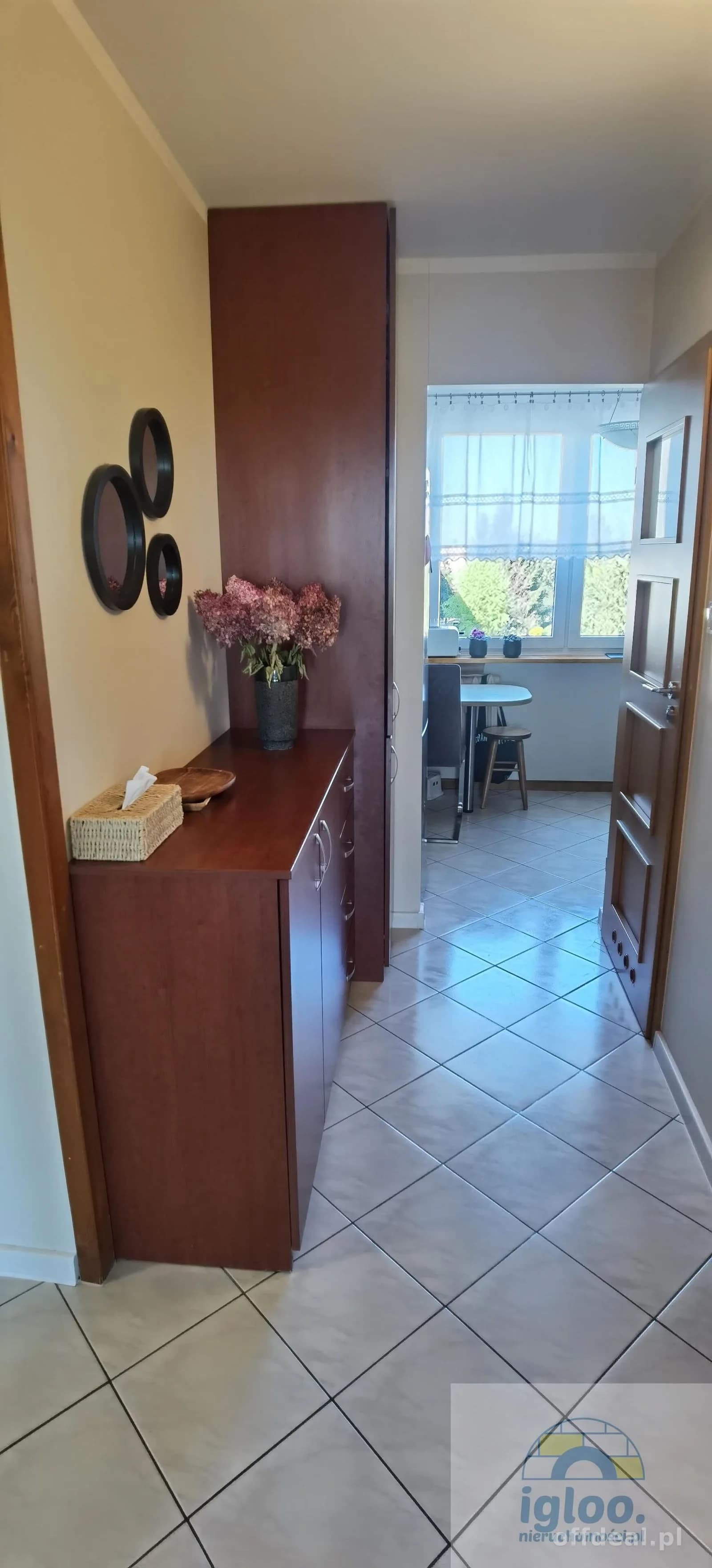 Ładne 3-pokoje -Po remoncie -Urządzone -Balkon -os.Świętokrzyskie