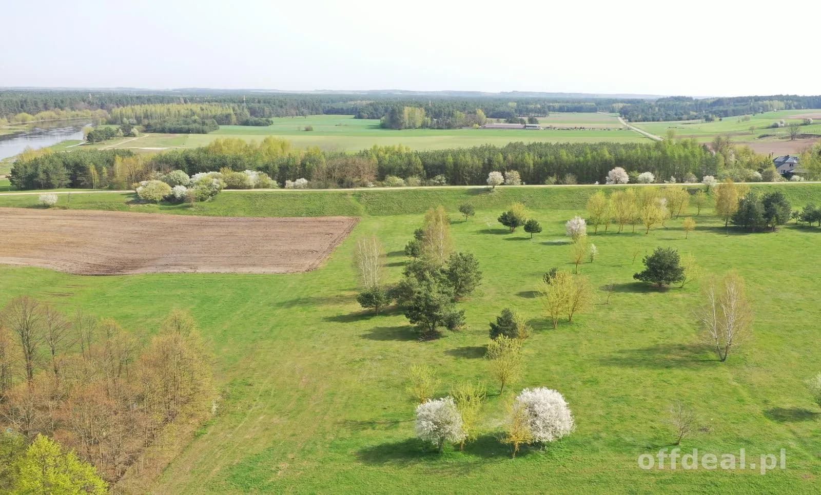 Działki budowlane w pobliżu rzeki