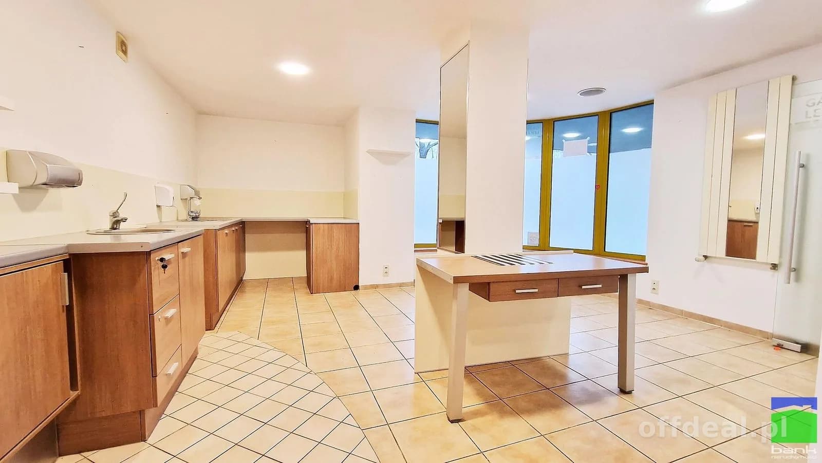 Centrum - gabinet 25,5 m2 parter