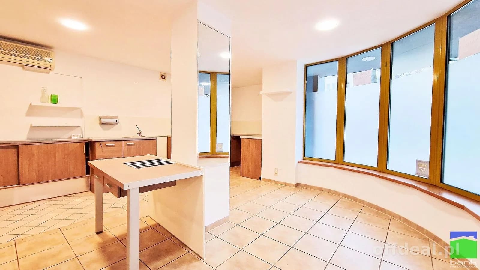 Centrum - gabinet 25,5 m2 parter