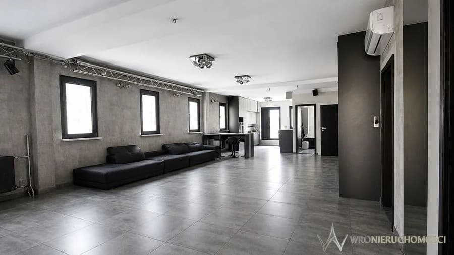 155 m² | Lokal użytkowy | Biuro / Usługi / Show